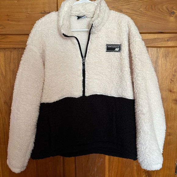 New Balance Cream and Black Fleece Pullover - Picture 1 of 4